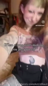 Lana del rey has entered the chat hehe i looove sexy songs that make