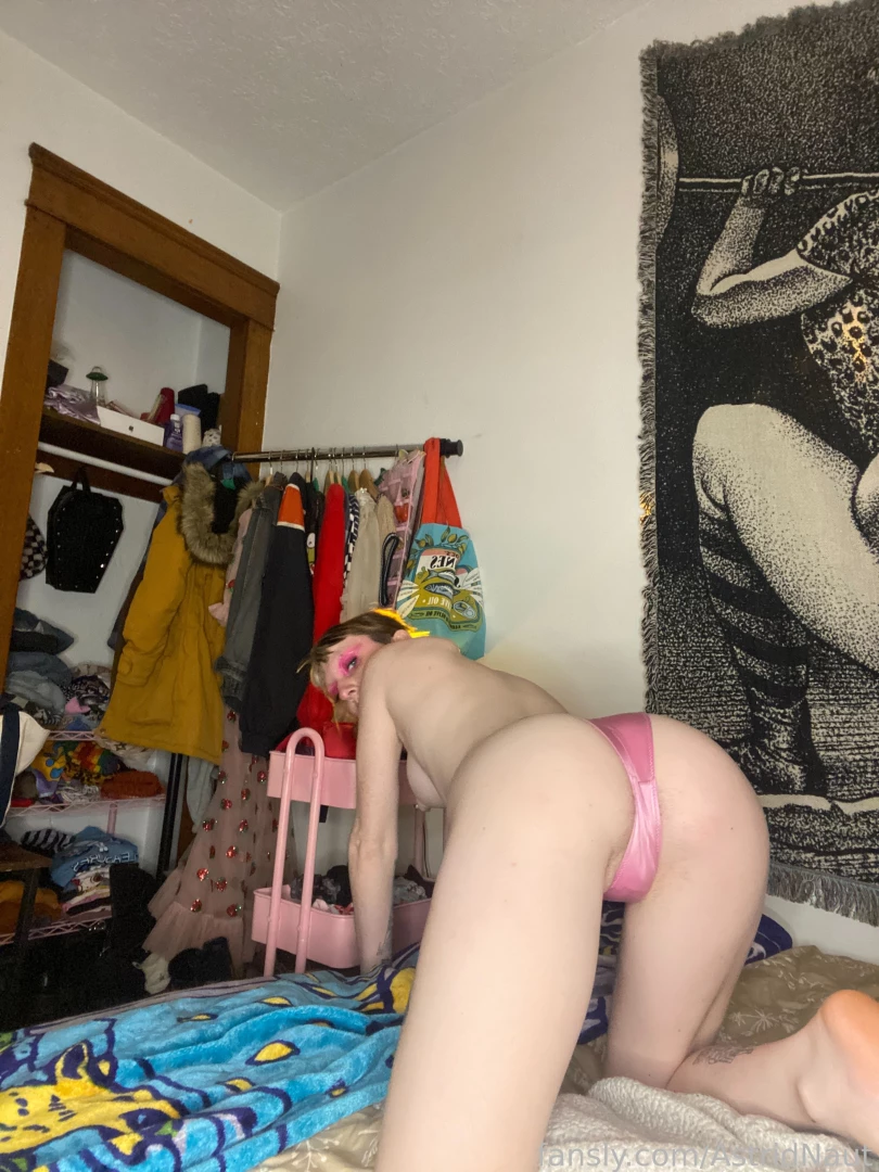 Tit drop a bunch of fun pics from the photoset lt 3 tits tit boob part 5 