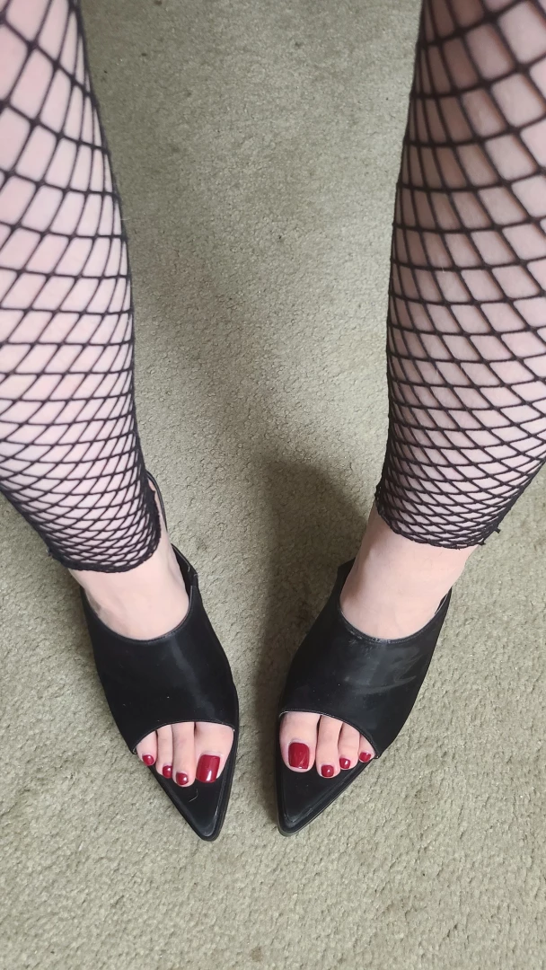 Let s play little game okay the rules are very simple all you need to part 19 