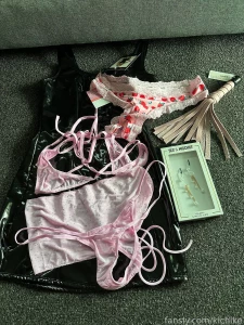 Went shopping with liv yesterday and went shopping for spicy stuff we part 1