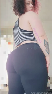 Are you into leggings or should i take em off tights leggings panties part 3