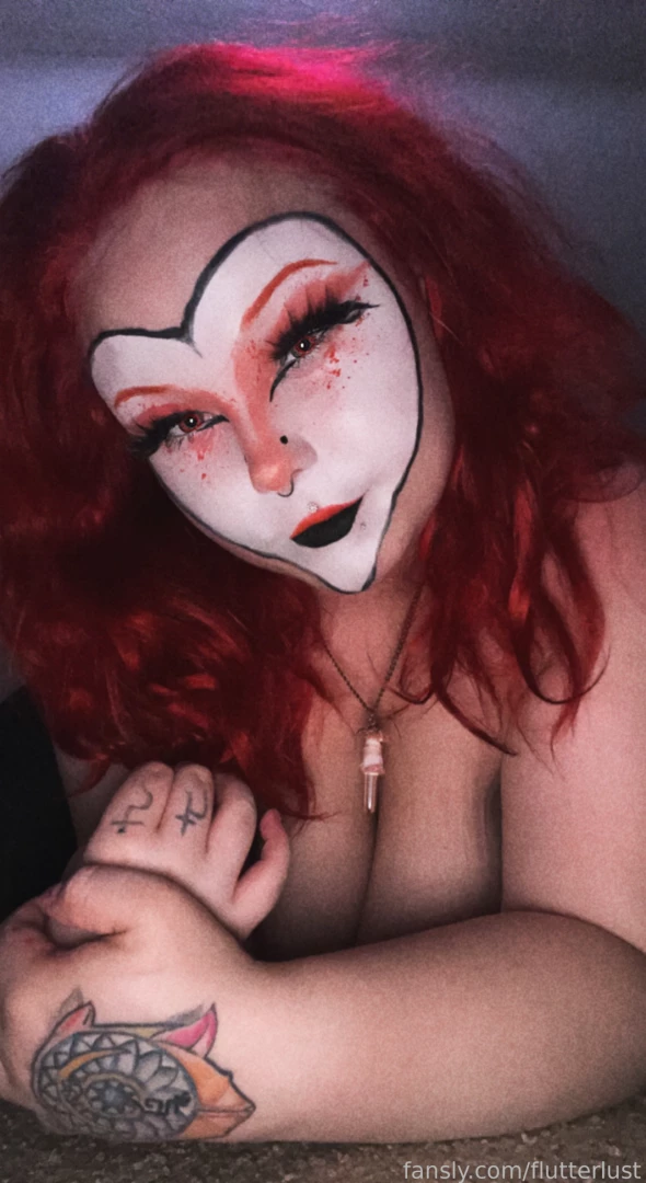 Fooling around clown vibes watch me get fucked in this makeup 