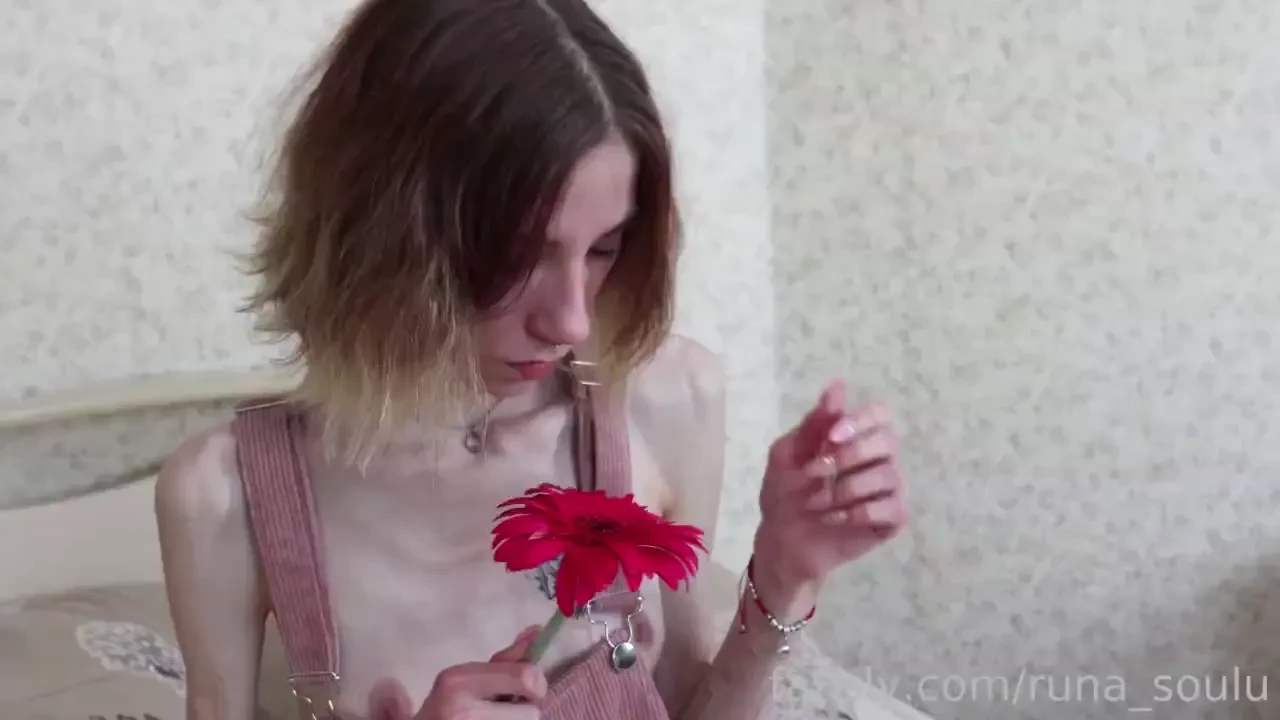 Teaser flower power short sfw sfw 4k 18 19 teens 18 runa_soulu small 