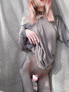 6 y rs i studied at an art school among girls but they also avoided me