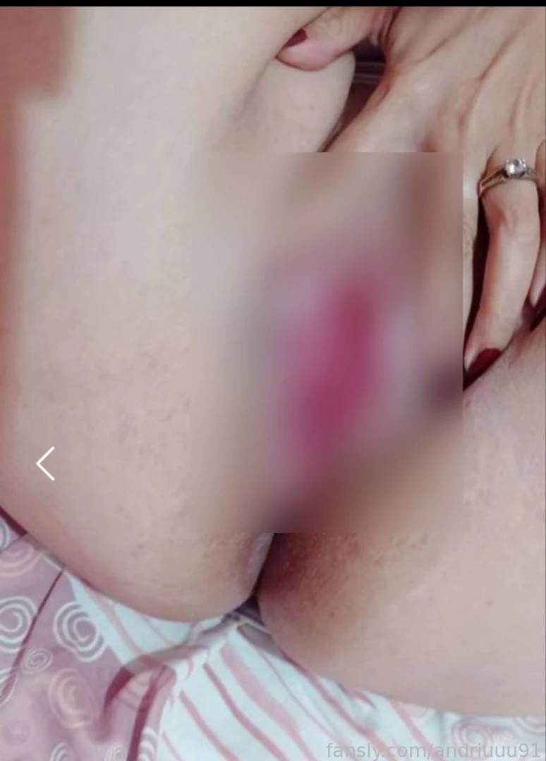 My horny friend sophia wants to give you live anal subscribe free 