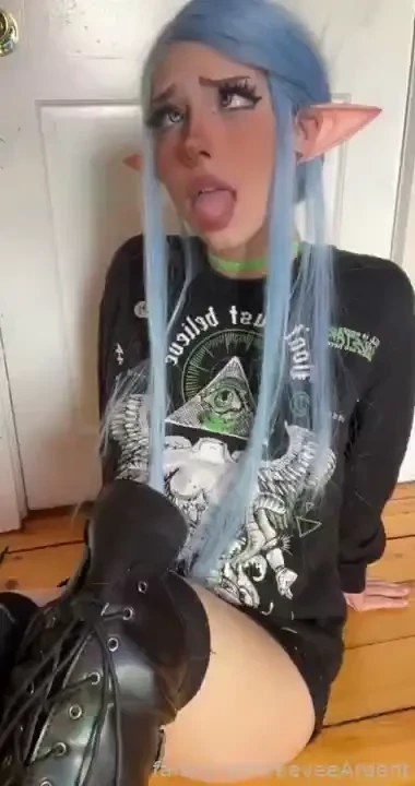 I wonder how much i could fit in my mouth maybe i should do the chubby 