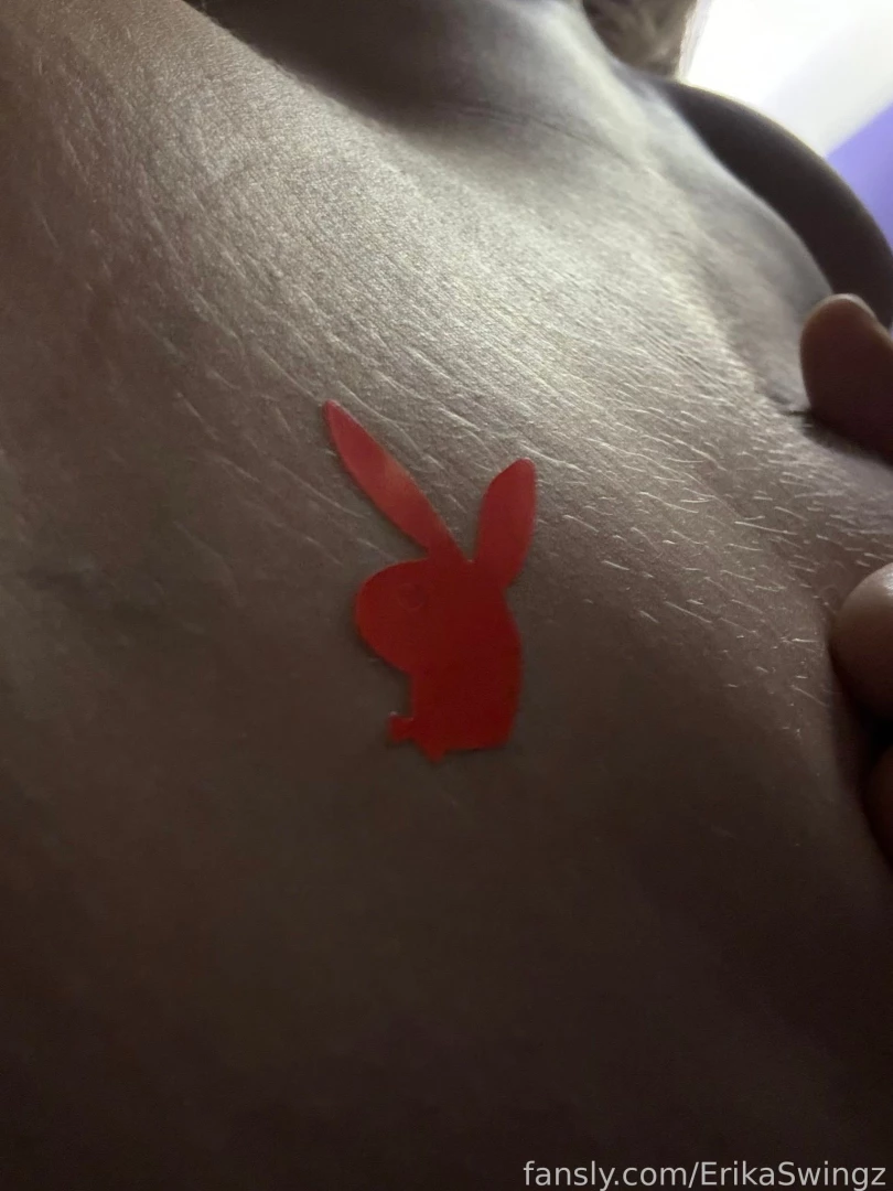 Getting my tan on i need a gym buddy 