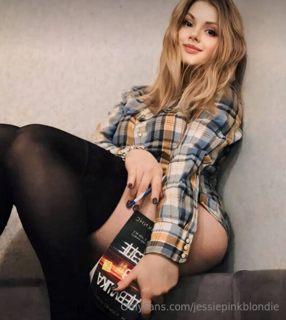 Shyensley she s so kinky for her age but she s online now so hurry up part 4 