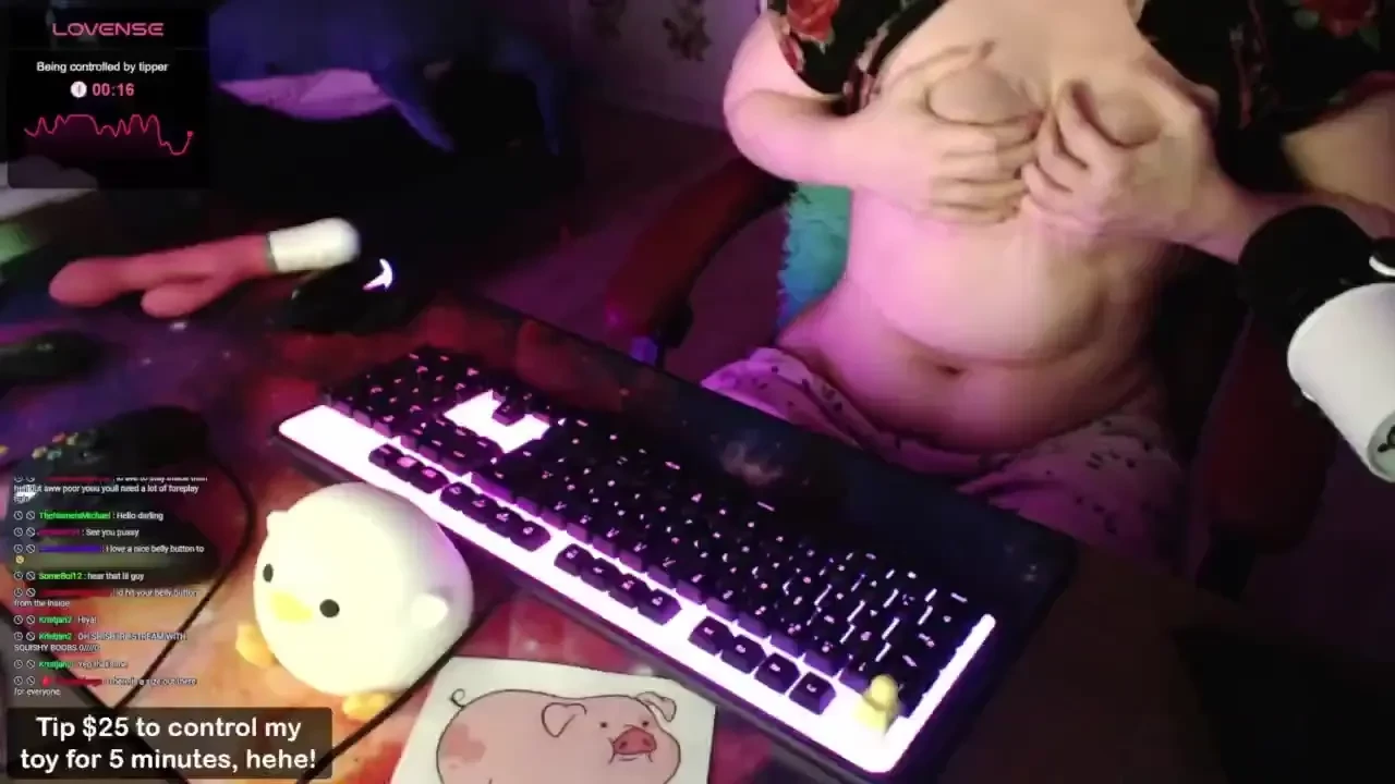 Cumming while squeezing my booba hehehhehheheh vtuber lewdtuber vod 