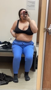 Get a girl who can do both ass bigass tits thick thickthighs chubby part 1
