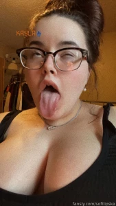 Hey i ve been playing with myself at least 10 times a day i ve been so part 1