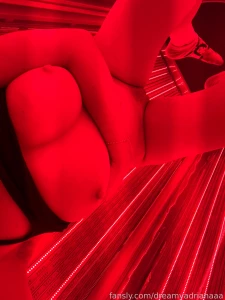 Red light bed i literally came in here sooo good part 1