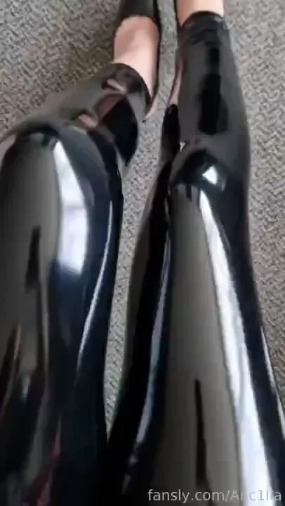 So shiny fyp latex pvc vinyl leggings shiny shinyleggings 