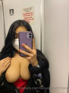 Plane titties