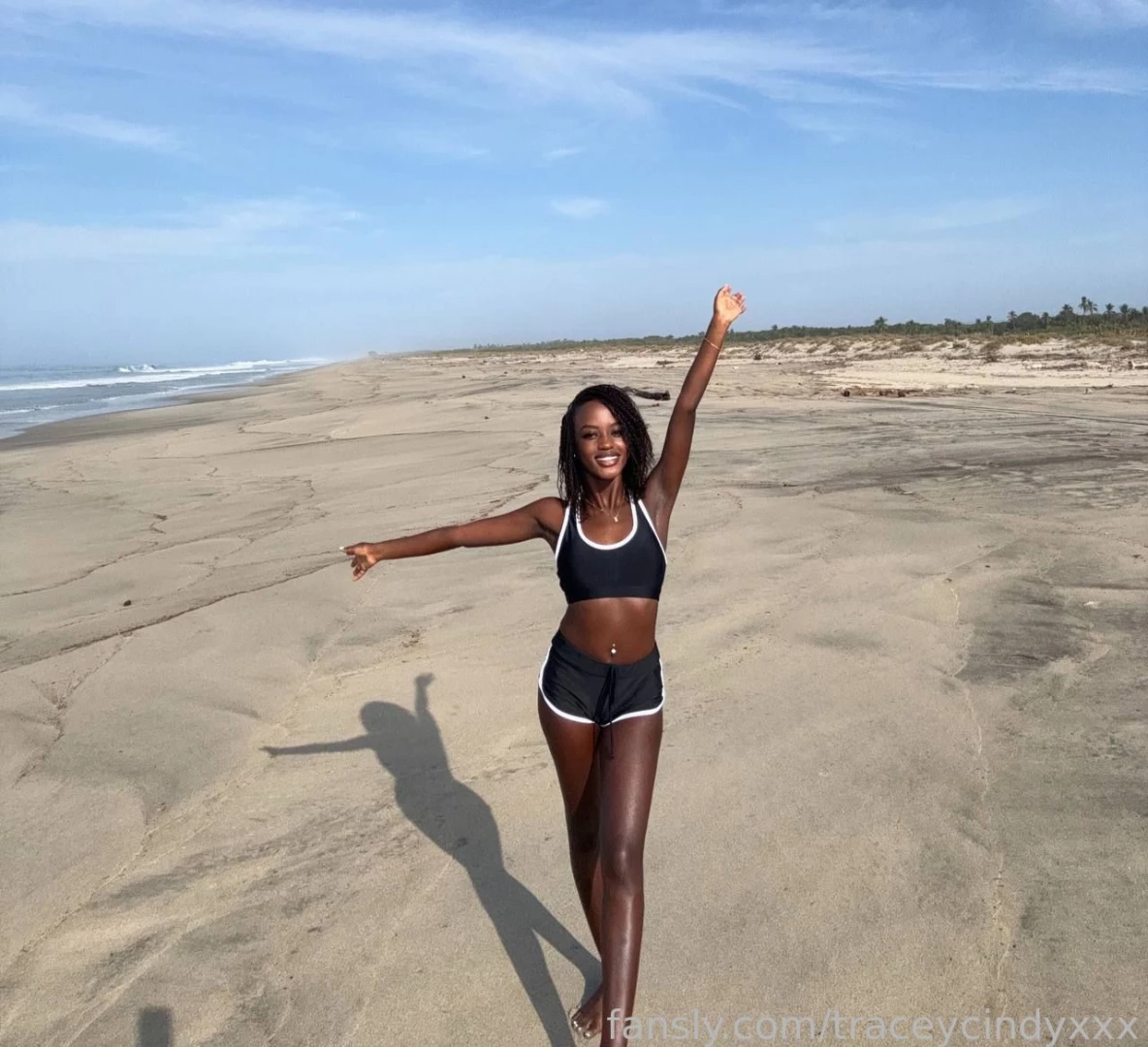 I love it here fyp foryou foryoupage ebony petite hot 