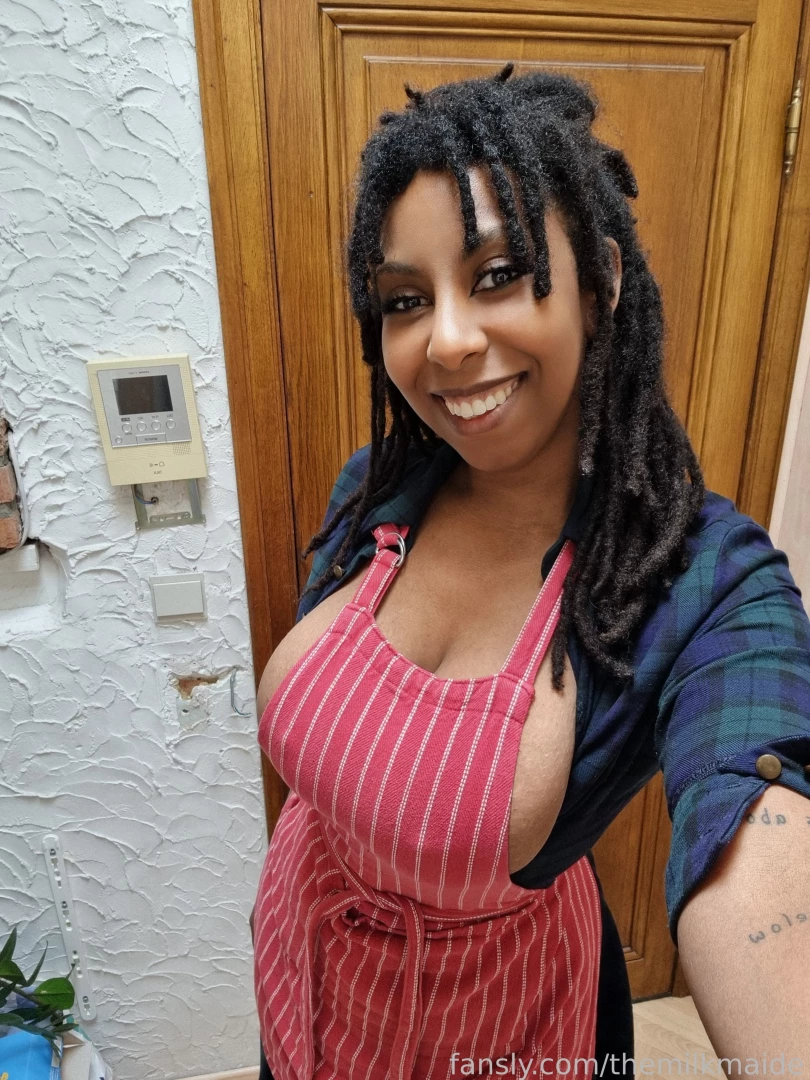 Your favorite dress and apron 