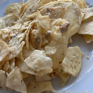 It took me so long to save that many food photos that i could squirt