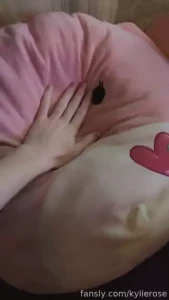Pray for pinky in her time of need edit- that last vid does not sound