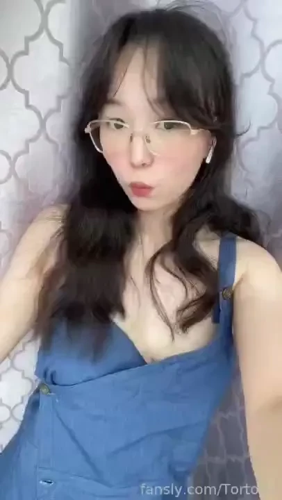 Shy girl with a very naughty side which you already know hehe fyp 
