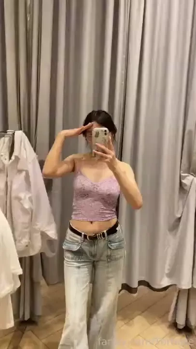 How do you like my outfit i m waiting for an answer in the comments 