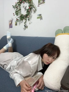 So u r taking me out asian japanese korean chinese petite cute kawaii