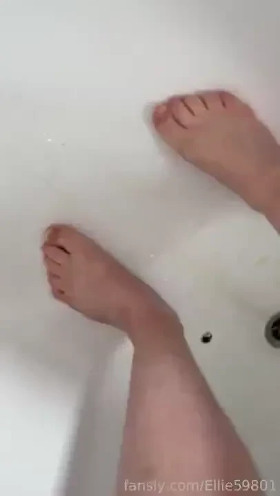Standing in my pee bare foot fyp feet footfetish foot fetish soles 