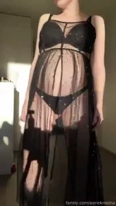 Are you into pregnant girls if yes say hi pregnant pregnantbelly part 1