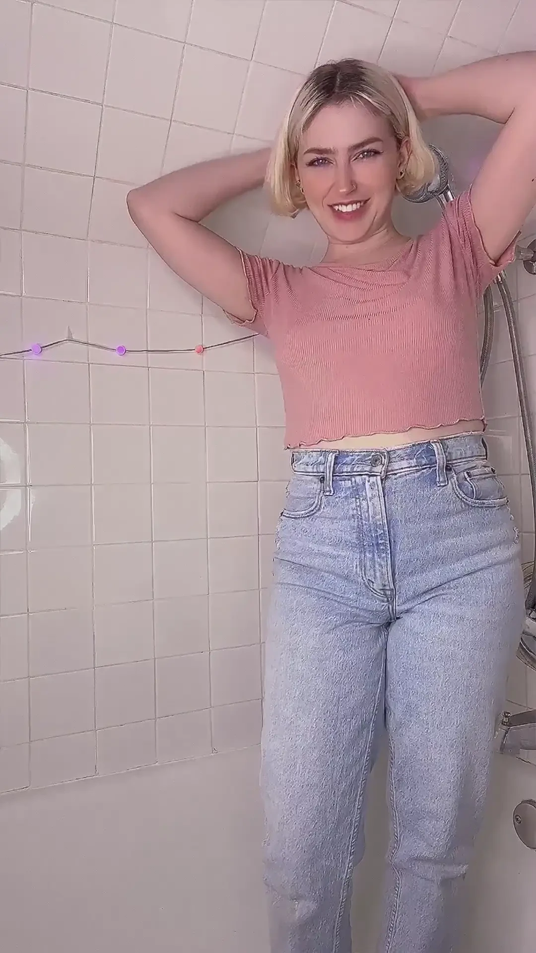 How tall does this bathroom make me look fyp petite tiny small cute 