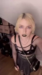 Your sassy goth roommate is desperate to pee you know what it is this