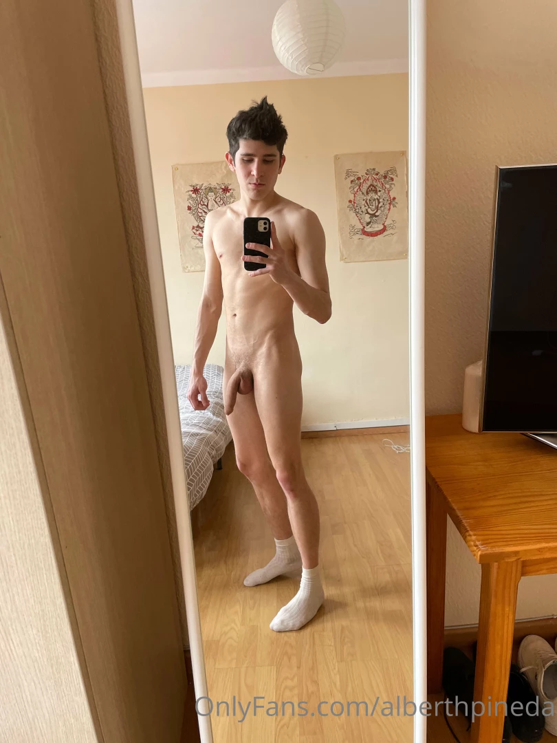 hungalberth-vip - Want me in your bedroom 