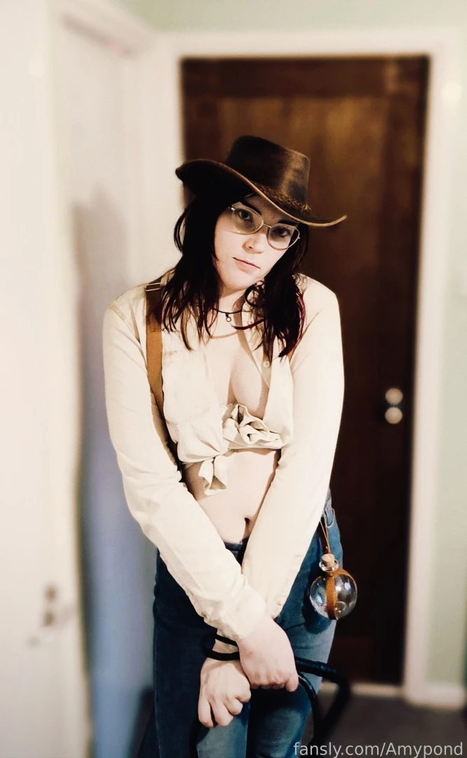 So this what the outfit was for set one sfw pics cowboy cowgirl part 5 