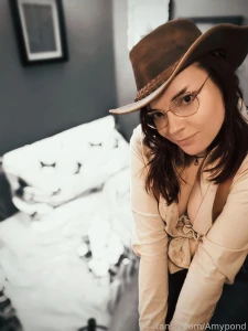 So this what the outfit was for set one sfw pics cowboy cowgirl