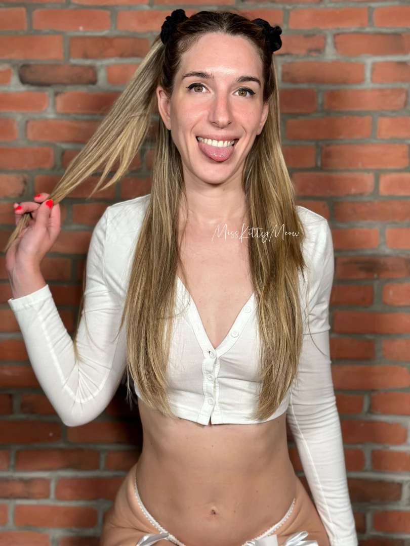 The innocent look you all know this look didn t last especially after part 2 