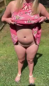 Fyp milf sexy dress prettypussy nopanties bigtits hotmom cute flashing