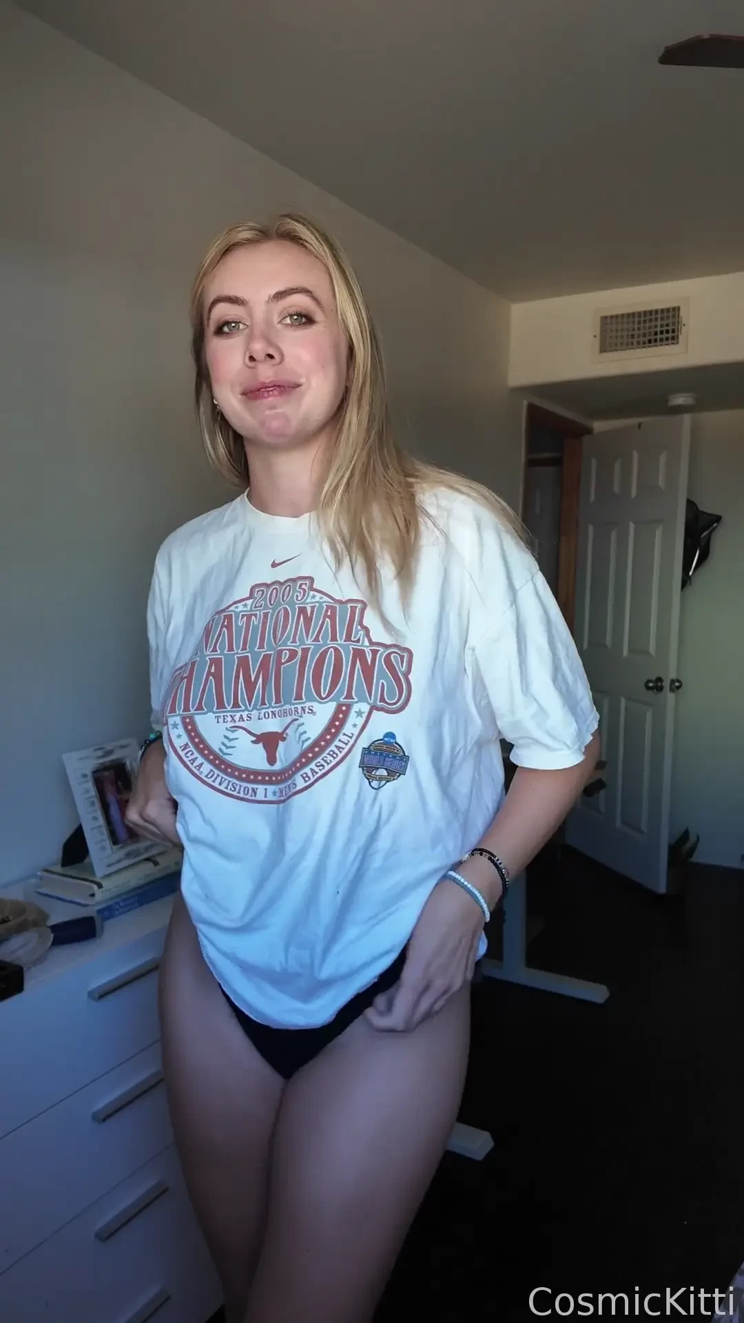 Happy monday here s a cute little video to distract you from your work 