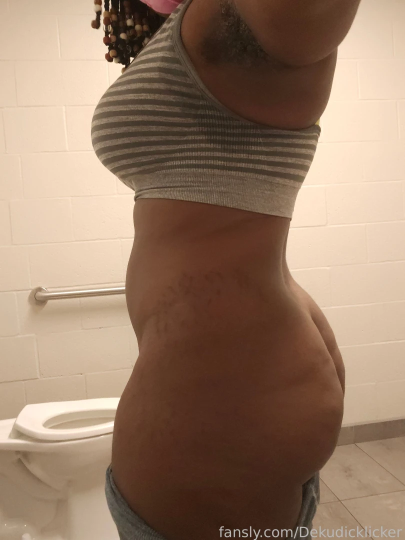 Worked out my buns at the gym booty ass bigass fatass ebony 