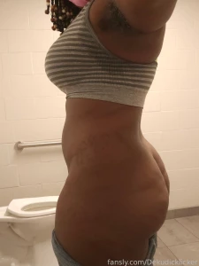 Worked out my buns at the gym booty ass bigass fatass ebony