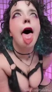 Your daily dose of ahegao fyp egirl altgirl curlygirl thicc gothgirl part 1