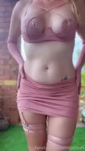 My pussy is a bit too tight this morning can you help me widen it fyp