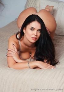 Oooh so sexy helena_mayer has something really wet and deep enjoy her part 12