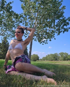 I just love feeling the earth and sunlight against my natural skin you