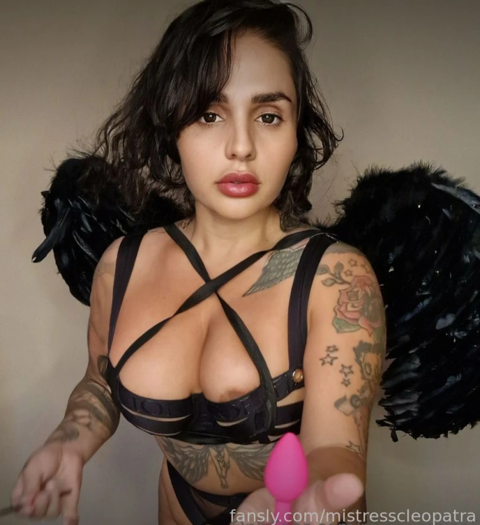 Dm me if your cock wanted to get excite with me 