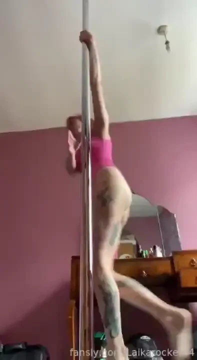 A little series of easy spins to get myself warmed up barefoot pink 