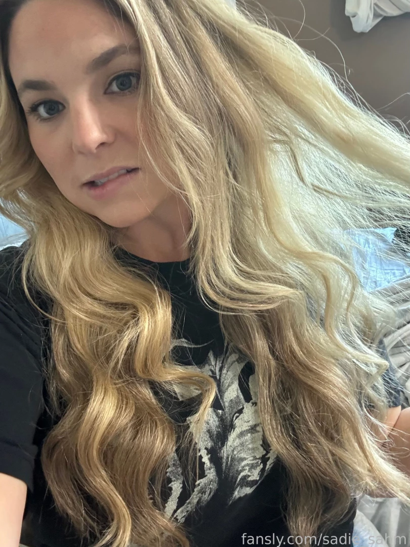 Do you like my hair fyp milf hair blonde longhair bigtits curvy 