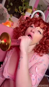 Cant stop salivating when i feel that cock brush against my lips