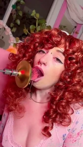 Who s up for a festive lil facefuck part 1