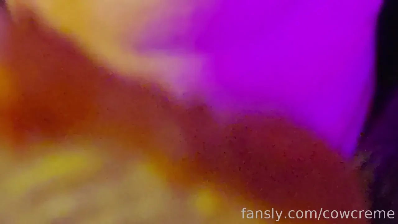 Close-up pizza eating asmr but the most important part was out of 