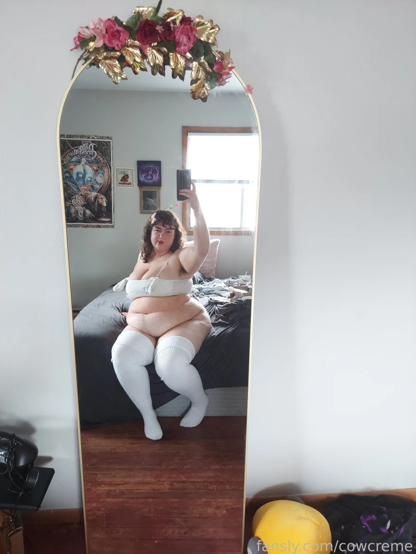 Collection of selfies in my cute lil outfit part 8 