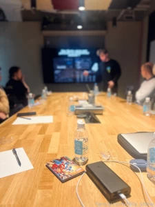 I share with you a photo from a youtube workshop