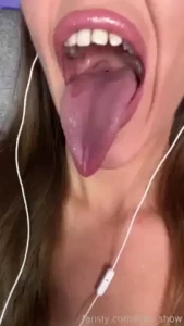 Do you like lens licking throat asmr mouthsounds lips biglips tongue